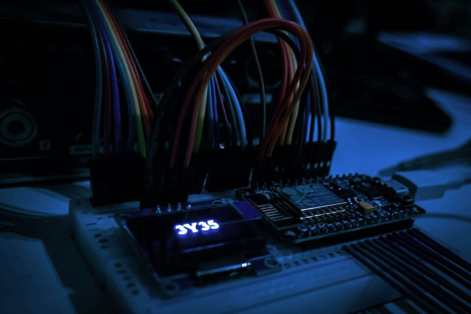 Bundles of fibre optic cables supporting high-speed connectivity